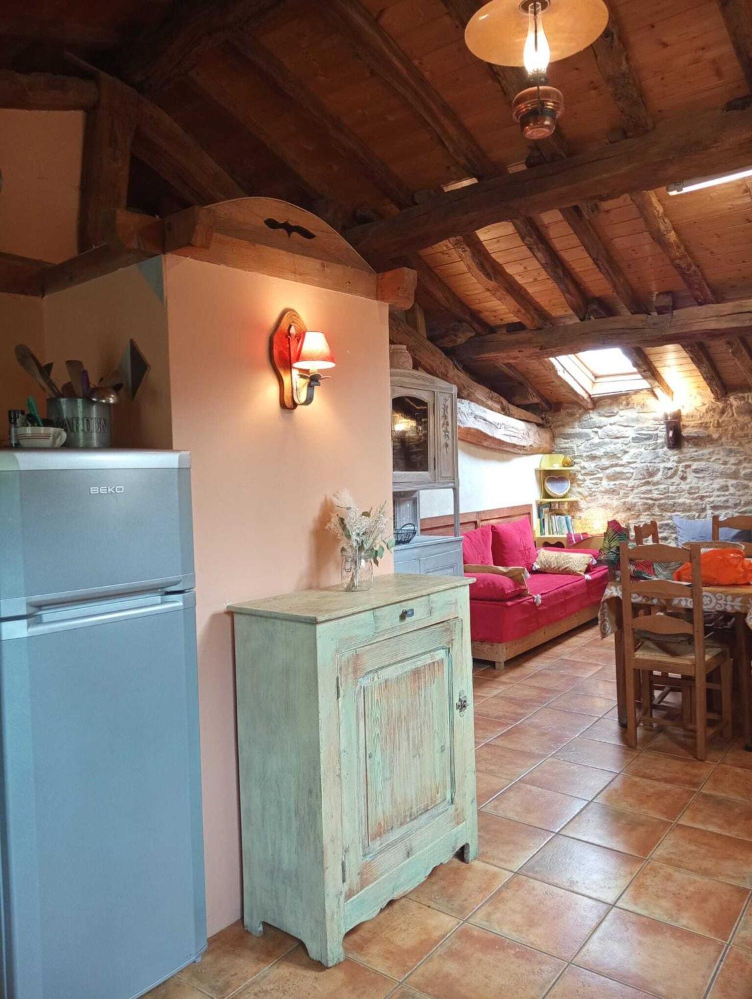 Gites Des Esselards Yzeron Esterno foto