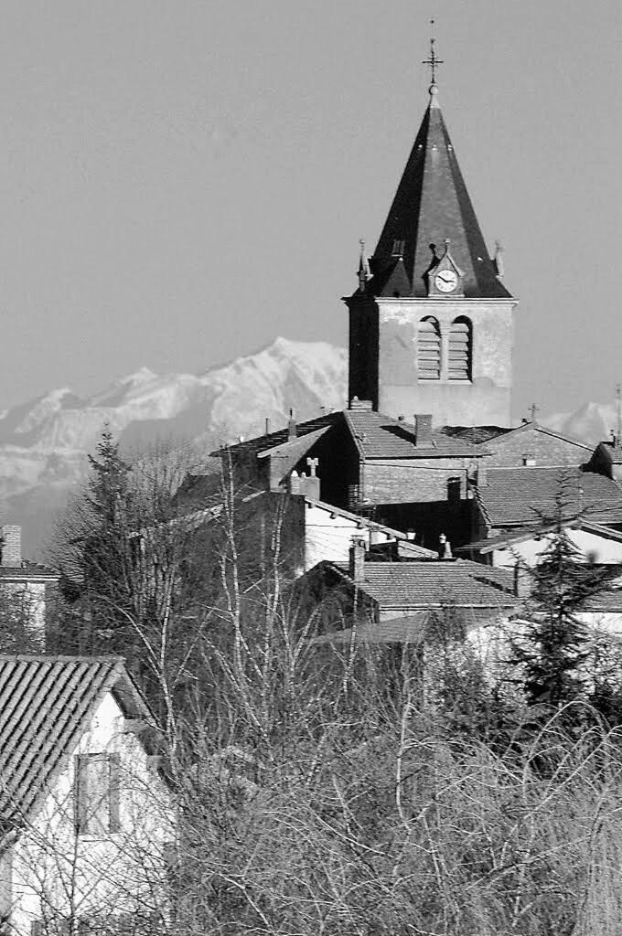 Gites Des Esselards Yzeron Esterno foto