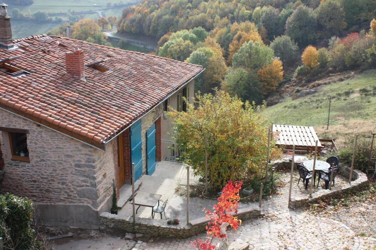Gites Des Esselards Yzeron Esterno foto