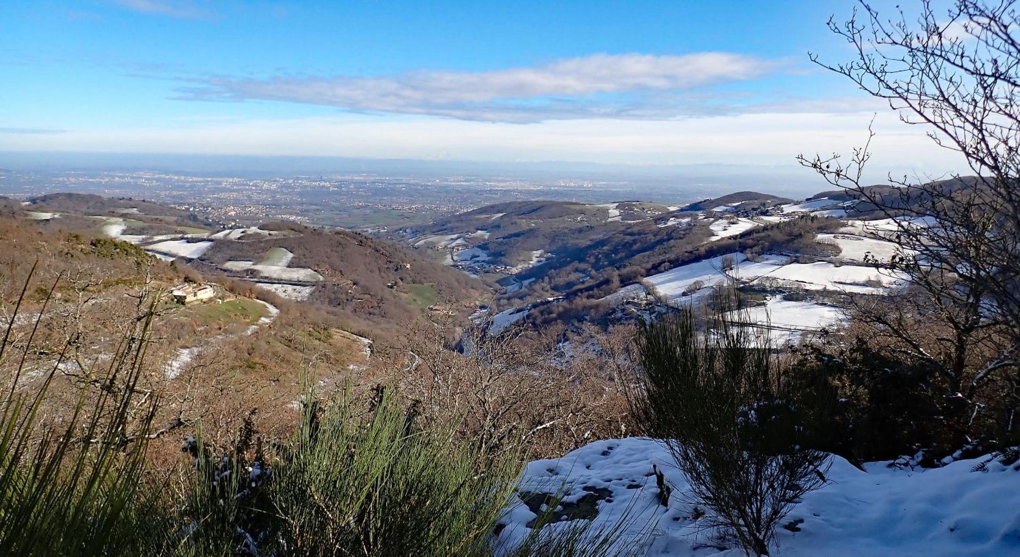 Gites Des Esselards Yzeron Esterno foto